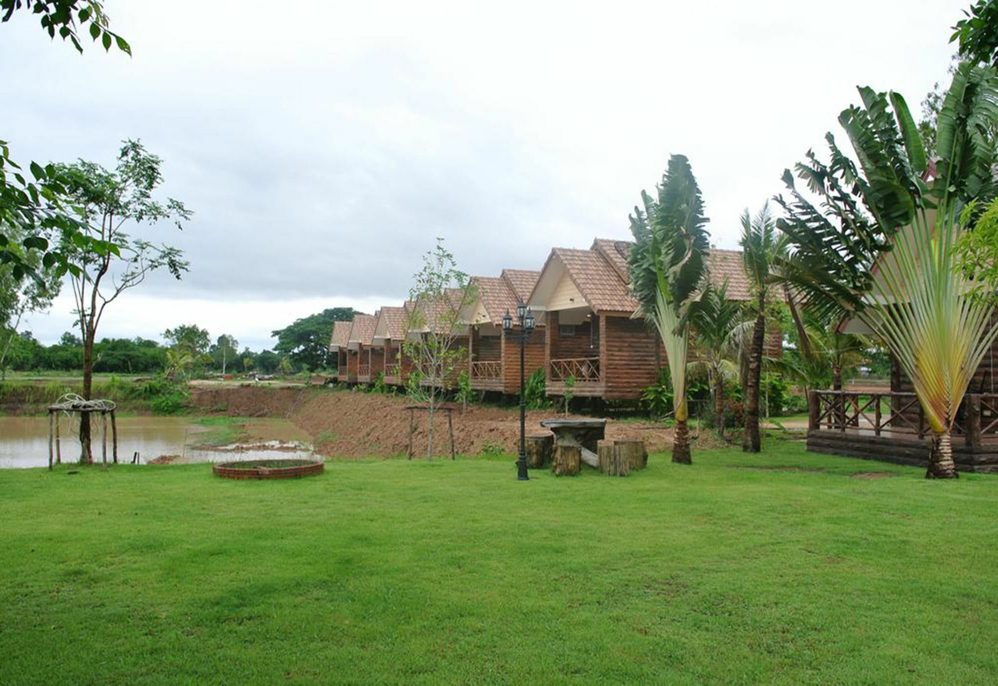Bansuan Chomdao Resort Khon Kaen Eksteriør billede